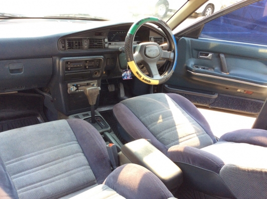 ขายรถ มาสด้า 626 5ประตู ปี89 เครื่องหัวฉีด 1.8 เกียร์ออโต้ เพาเวอร์ กระจกไฟฟ้าทั้งคัน เซ็นทรัลล๊อค ภายในเดิมๆสวยแอร์สวิง วิทยุพร้อม ตัวถังเดิมๆไม่มีชนสีมีร่องรอยการใช้งาน แม็ก15&quot; เครื่องดีเกียร์ดีช่วงล่างดี รถขับดีครับ พร้อมใช้เลยครับ ภาษี59 เอกสารพร