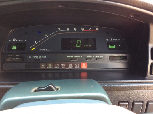 ขายรถ มาสด้า 626 5ประตู ปี89 เครื่องหัวฉีด 1.8 เกียร์ออโต้ เพาเวอร์ กระจกไฟฟ้าทั้งคัน เซ็นทรัลล๊อค ภายในเดิมๆสวยแอร์สวิง วิทยุพร้อม ตัวถังเดิมๆไม่มีชนสีมีร่องรอยการใช้งาน แม็ก15&quot; เครื่องดีเกียร์ดีช่วงล่างดี รถขับดีครับ พร้อมใช้เลยครับ ภาษี59 เอกสารพร