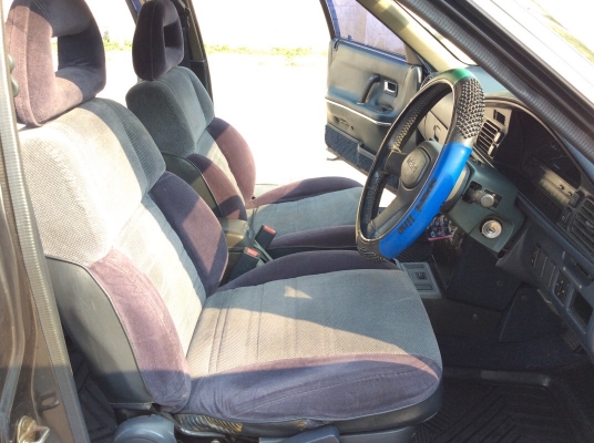 ขายรถ มาสด้า 626 5ประตู ปี89 เครื่องหัวฉีด 1.8 เกียร์ออโต้ เพาเวอร์ กระจกไฟฟ้าทั้งคัน เซ็นทรัลล๊อค ภายในเดิมๆสวยแอร์สวิง วิทยุพร้อม ตัวถังเดิมๆไม่มีชนสีมีร่องรอยการใช้งาน แม็ก15&quot; เครื่องดีเกียร์ดีช่วงล่างดี รถขับดีครับ พร้อมใช้เลยครับ ภาษี59 เอกสารพร