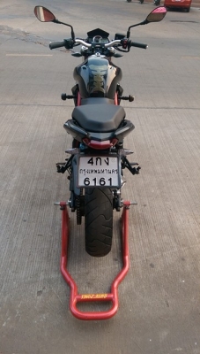 ขายคับ BENELLI TNT300S ปี2015 รถวิ่งมา 11,000 โล สภาพพร้อมใช้ เอาไปขี่ได้เลย รถไม่เคยชน ศูนย์ตรง book service ครบ กุญแจ3 ดอก ยางหน้า-หลัง โซ่ สเตอร์เต็ม ราคา 97500 บาท ส่งได้ทั่วไทยคับ สนใจติดต่อ 081-0578282 FACEBOOK ชาญณรงค์ ป๊อป ชัยอมฤต ไอดีไลน์ POPBIGB