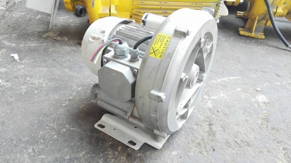 ริงส์โบวเวอร์ ดูด-เป่า ESAM Made in ITALY 0.5 HP ไฟบ้าน 220V สภาพใหม่ใช้งานมาน้อยมาเทสได้.