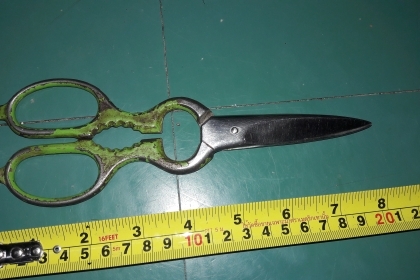 ขายกรรไกรตราตุ๊กตางานเก่าเยอรมันJ.A.HENCKELS Made in Germany. ขายกรรไกรตราตุ๊กตางานเก่าเยอรมันJ.A.HENCKELS Made in Germany.