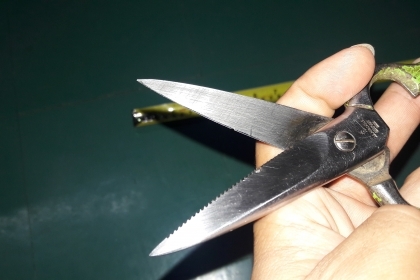 ขายกรรไกรตราตุ๊กตางานเก่าเยอรมันJ.A.HENCKELS Made in Germany. ขายกรรไกรตราตุ๊กตางานเก่าเยอรมันJ.A.HENCKELS Made in Germany.