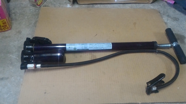 กระบอกเติมลม (สูบลม ) แบบเอนกประสงค์ จากญี่ปุ่น ใช้เติมลมจักรยาน มอเตอร์ไซคืได้หมด