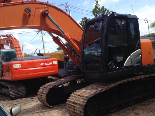 ขายด่วน!! แบคโฮ HITACHI ZX-200-5 รุ่นใหม่ล่าสุด สภาพมือหนึ่ง อยู่ในระยะประกัน!!! ขายด่วน!! แบคโฮ HITACHI ZX-200-5 รุ่นใหม่ล่าสุด สภาพมือหนึ่ง อยู่ในระยะประกัน!!!