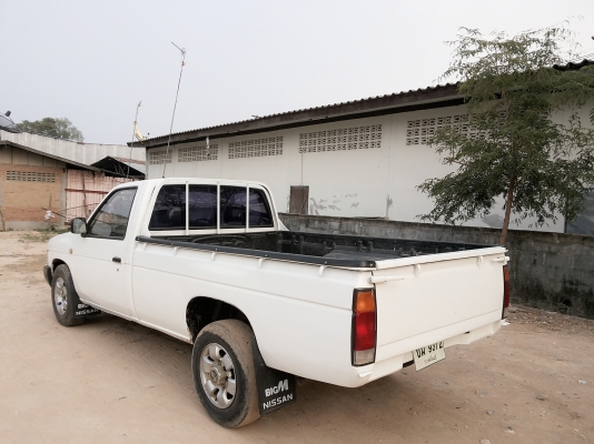 รถนิสสันปี 39 เดิมๆเครื่องดี แชชีดี พร้อมใช้งาน พร้อมชุดโอน