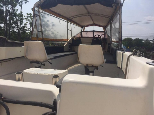 เรือเร็ว 15 ที่นั่ง E280 เครื่อง YAMAHA 100แรง 2เครื่อง  เรือสวยมากใช้แค่ 500 ชม.