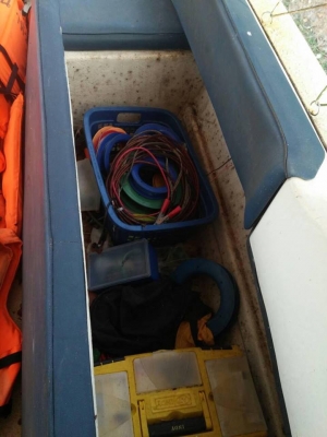 เรือเร็ว 15 ที่นั่ง E280 เครื่อง YAMAHA 100แรง 2เครื่อง  เรือสวยมากใช้แค่ 500 ชม.