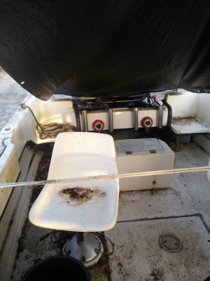 เรือเร็ว 15 ที่นั่ง E280 เครื่อง YAMAHA 100แรง 2เครื่อง  เรือสวยมากใช้แค่ 500 ชม.