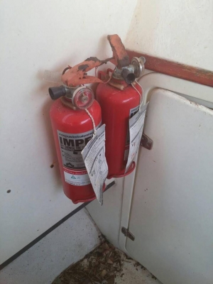 เรือเร็ว 15 ที่นั่ง E280 เครื่อง YAMAHA 100แรง 2เครื่อง  เรือสวยมากใช้แค่ 500 ชม.