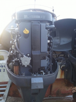 เรือเร็ว 15 ที่นั่ง E280 เครื่อง YAMAHA 100แรง 2เครื่อง  เรือสวยมากใช้แค่ 500 ชม.