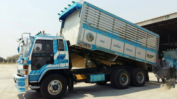 ขายรถพ่วง 18 ล้อ แม่-ลูก กระบะคอกเกษตรเนียมดั้ม ISUZU 195 รถสวย ราคา.1150000 สนใจรีบจองด่วน