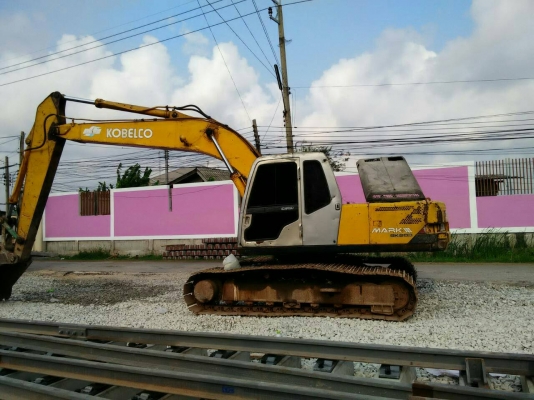 ขออนุญาติขายSK200มาคทรี เก๋งเทาพร้อม ใช้งาม เอกสาร ใบซื้อขายไฟฟ้าตัดราคา ราคา 600000 สนใจติดต่อ  ช่างดำ  0853224877-0988930465