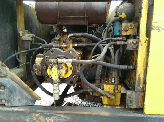 ขออนุญาติขายSK200มาคทรี เก๋งเทาพร้อม ใช้งาม เอกสาร ใบซื้อขายไฟฟ้าตัดราคา ราคา 600000 สนใจติดต่อ  ช่างดำ  0853224877-0988930465