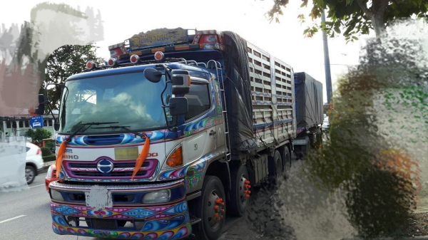 ขายรถพ่วง 24 ล้อ แม่-ลูก กระบะเหล็กคอกเกษตรดั้ม อู่.SKT.พิษโลก HINO 344 ปี.54  ราคามาคุยกันครับ