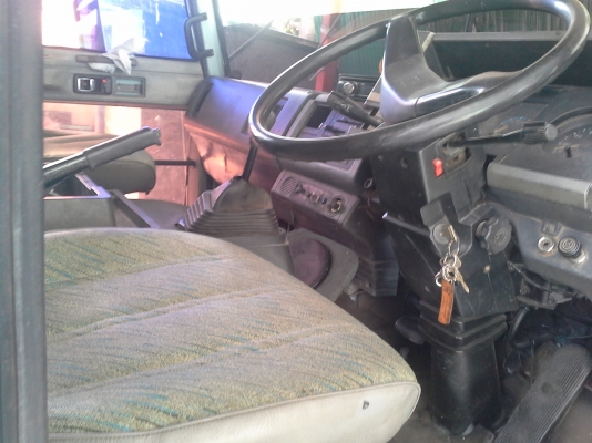 ขอบคุณป๋าอิ๊ดร้านคนไทยวัสดุ ท่าตะโก ที่ไว้วางใจครับ ขายร็อกกี้ FRR12DA- เครื่อง 6BG1-175แรง ปี46 แอร์ เพาเวอร์ ทริฟฟี่ CD ยาง8.25/16 รถนอกทั้งคัน สวยพร้อมใช้  เล่มพร้อม