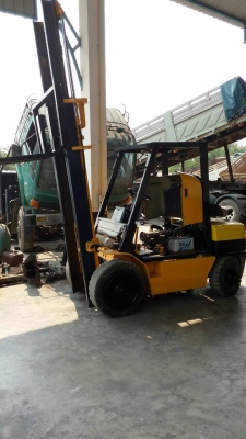 ขายรถโฟลกลิฟต์ โคมัสสุ 3 ตัน ยกสูง 6 เมตร 200,000