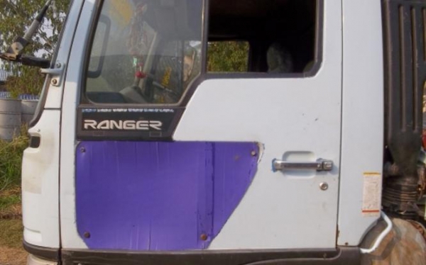 6ล้อดั้มดิน HINO RANGER FC3J-JO7C 170 แรง สมอเงิน รถประกอบ ปี54 เครื่อง/เกียร์ เดิม แน่นดี ช่วงล่างใหญ่ Fหน้า-หลัง ครบ พาวเวอร์/ทริฟฟี่/แอร์ ครบ ดั้มเหล็ก5ตัน3.60ม.ยิงหน้า ยาง8.25/16 ตามสภาพ พร้อมใช้งาน เล่มทะเบียน ครบ **ขาย HINO FC3