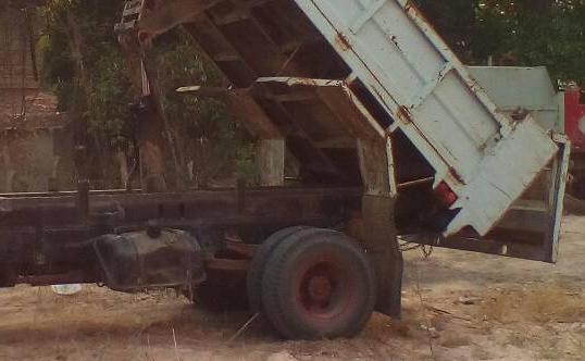 6ล้อดั้มดิน HINO RANGER FC3J-JO7C 170 แรง สมอเงิน รถประกอบ ปี54 เครื่อง/เกียร์ เดิม แน่นดี ช่วงล่างใหญ่ Fหน้า-หลัง ครบ พาวเวอร์/ทริฟฟี่/แอร์ ครบ ดั้มเหล็ก5ตัน3.60ม.ยิงหน้า ยาง8.25/16 ตามสภาพ พร้อมใช้งาน เล่มทะเบียน ครบ **ขาย HINO FC3