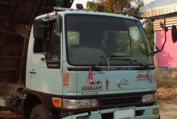 6ล้อดั้มดิน HINO RANGER FC3J-JO7C 170 แรง สมอเงิน รถประกอบ ปี54 เครื่อง/เกียร์ เดิม แน่นดี ช่วงล่างใหญ่ Fหน้า-หลัง ครบ พาวเวอร์/ทริฟฟี่/แอร์ ครบ ดั้มเหล็ก5ตัน3.60ม.ยิงหน้า ยาง8.25/16 ตามสภาพ พร้อมใช้งาน เล่มทะเบียน ครบ **ขาย HINO FC3
