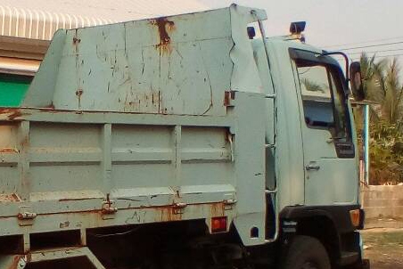 6ล้อดั้มดิน HINO RANGER FC3J-JO7C 170 แรง สมอเงิน รถประกอบ ปี54 เครื่อง/เกียร์ เดิม แน่นดี ช่วงล่างใหญ่ Fหน้า-หลัง ครบ พาวเวอร์/ทริฟฟี่/แอร์ ครบ ดั้มเหล็ก5ตัน3.60ม.ยิงหน้า ยาง8.25/16 ตามสภาพ พร้อมใช้งาน เล่มทะเบียน ครบ **ขาย HINO FC3