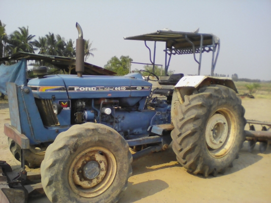 ขายรถไถFORDรุ่น6610รุ่น3  ปั๊มกลมไอดีโตคานหน้า คาลาโล่  ไม่มีทะเบียน