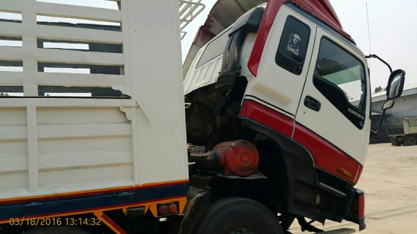 ขายรถพ่วง 24 ล้อ แม่-ลูก กระบะเหล็กคอกเกษตรไม่ดั้ม อู่.มีโชครุ่งเรืองกิจ ISUZU  GIGA เครื่อง 6WA1-350 แรง ราคา.1380000 สนใจรีบจองด่วน