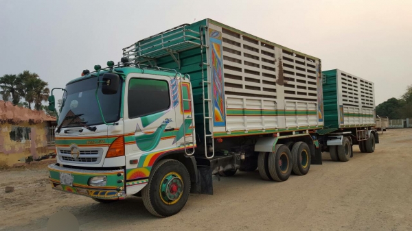 ขายรถพ่วง 22 ล้อ แม่-ลูก กระบะเนียมคอกเกษตรดั้ม HINO 260 ปี.47 รถสวย พร้อมใช้ ราคาย้อมๆ สนใจรีบจองด่วน