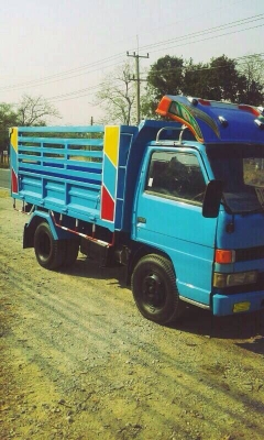 ขาย 6 ล้อดั้ม สภาพสวยพร้อมใช้งาน ขาย 6 ล้อดั้ม สภาพสวยพร้อมใช้งาน