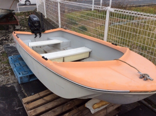 เรือเก่ายี่ปุน10ฟุตพร้อมเครื่องtohatsu9.8แรง4จังหวะ