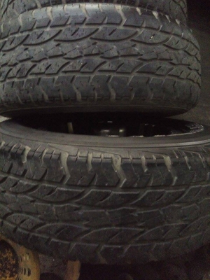 แม็ก 15 กว้าง 7 พร้อมยาง 6 รู ใส่รถกระบะ สภาพดี แม็ก 15 กว้าง 7 พร้อมยาง 6 รู ใส่รถกระบะ สภาพดี