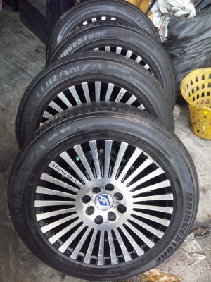 แม็ก 15 กว้าง 7 ออฟ 40 ขนาด 4 รู 100 และ 114 พร้อมยาง 4900 บาท แม็ก 15 กว้าง 7 ออฟ 40 ขนาด 4 รู 100 และ 114 พร้อมยาง 4900 บาท