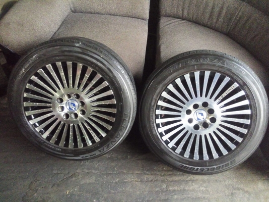 แม็ก 15 กว้าง 7 ออฟ 40 ขนาด 4 รู 100 และ 114 พร้อมยาง 4900 บาท แม็ก 15 กว้าง 7 ออฟ 40 ขนาด 4 รู 100 และ 114 พร้อมยาง 4900 บาท