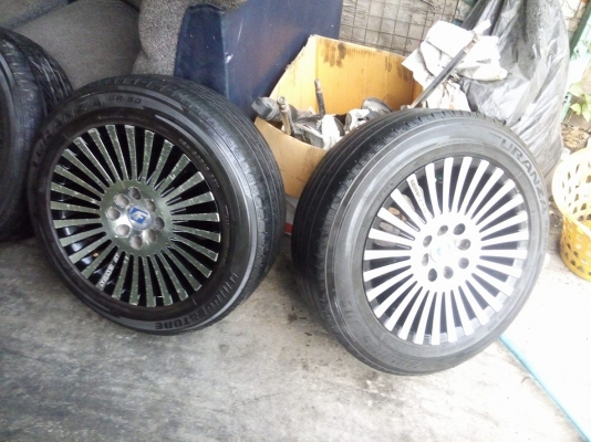 แม็ก 15 กว้าง 7 ออฟ 40 ขนาด 4 รู 100 และ 114 พร้อมยาง 4900 บาท แม็ก 15 กว้าง 7 ออฟ 40 ขนาด 4 รู 100 และ 114 พร้อมยาง 4900 บาท