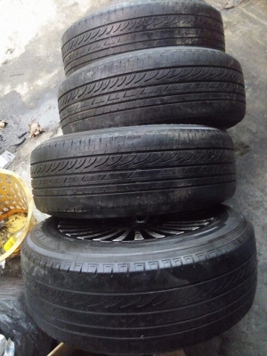 แม็ก 15 กว้าง 7 ออฟ 40 ขนาด 4 รู 100 และ 114 พร้อมยาง 4900 บาท แม็ก 15 กว้าง 7 ออฟ 40 ขนาด 4 รู 100 และ 114 พร้อมยาง 4900 บาท