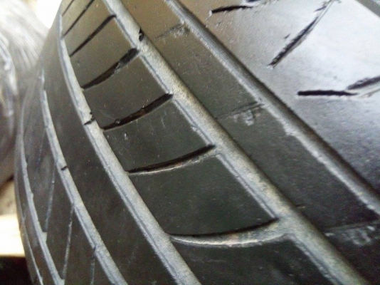 แม็ก 15 ใส่ 4 รู 100 สภาพสวย พร้อมยาง ฟอเก้น 6900 บาท