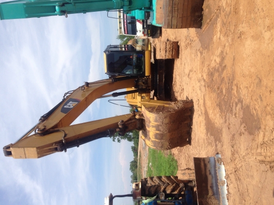 ขาย Cat320D กระบอกดำ ขาย Cat320D กระบอกดำ
