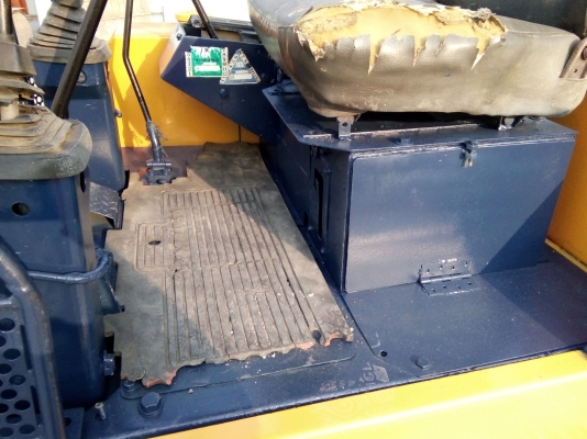 ขายแบ็คโฮ  KOMATSU   PC40-6 ใช้งานได้ดีราคาถูกๆ