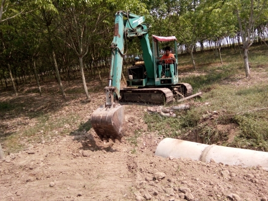 ขายแบ็คโฮมิสซู550 ขนาดเท่าPC50 ใช้งานได้ดีราคาถูกๆ