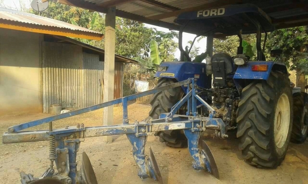 New holland TT55 หาง3 ใบดัน