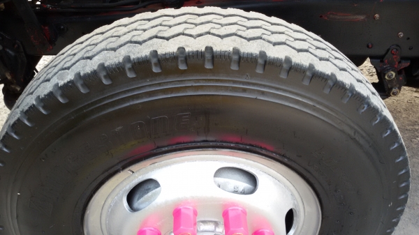 ขายรถ 6 ล้อใหญ่ HINO สิงไฮเทคเครื่อง. Jo8c เทอโบ. อินเตอ. กะบะ ยาว 9.5 เมตร ตัวยาวพิเศษ ยางเลเดียล 6 เส้น เต็มๆ แอร์ กระจกไฟฟ้า. สภาพสวยเดิม  เครื่องดี คัชชีสวย  ชอบยาวต้องคันนี้เลยครับ ไฟแนนได้600000พร้อมใช้งานเลยครับ