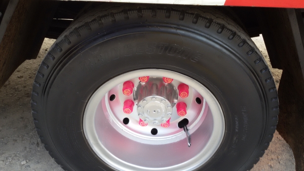 ขายรถ 6 ล้อใหญ่ HINO สิงไฮเทคเครื่อง. Jo8c เทอโบ. อินเตอ. กะบะ ยาว 9.5 เมตร ตัวยาวพิเศษ ยางเลเดียล 6 เส้น เต็มๆ แอร์ กระจกไฟฟ้า. สภาพสวยเดิม  เครื่องดี คัชชีสวย  ชอบยาวต้องคันนี้เลยครับ ไฟแนนได้600000พร้อมใช้งานเลยครับ