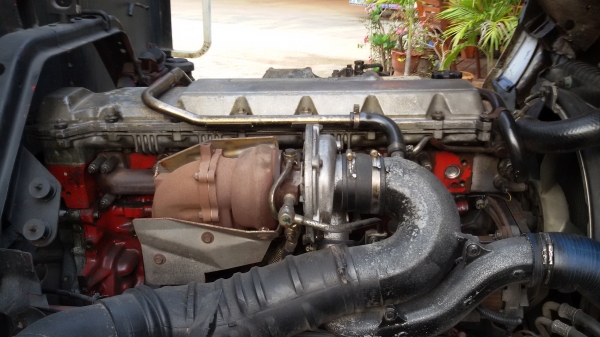 ขายรถ 6 ล้อใหญ่ HINO สิงไฮเทคเครื่อง. Jo8c เทอโบ. อินเตอ. กะบะ ยาว 9.5 เมตร ตัวยาวพิเศษ ยางเลเดียล 6 เส้น เต็มๆ แอร์ กระจกไฟฟ้า. สภาพสวยเดิม  เครื่องดี คัชชีสวย  ชอบยาวต้องคันนี้เลยครับ ไฟแนนได้600000พร้อมใช้งานเลยครับ