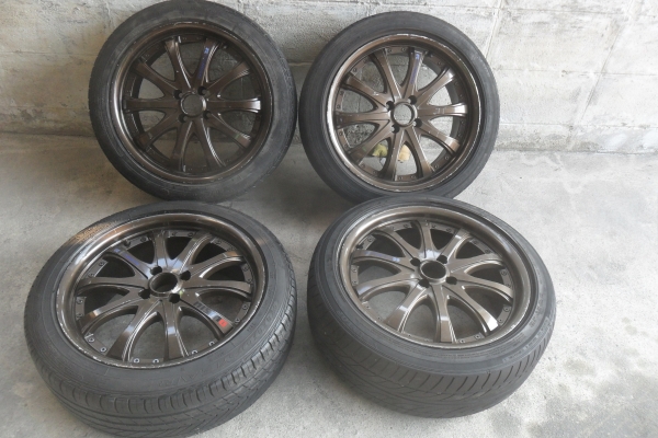 ล้อแม็ก17นิ้ว4รุ100 พร้อมยาง สวยๆ 4 ล้อ ราคา 6800 บาท