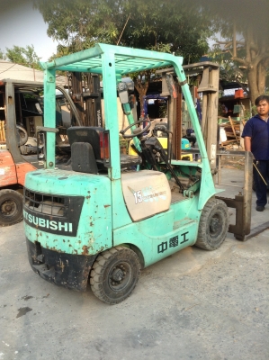 +++ ขายโฟล์คลิฟท์  MITSUBISHI FD15  ขนาด 1.5  ตัน  (รถนอก รับประกัน  3  เดือน)  เครื่องยนต์ดีเซล  เสา  3  เมตร  เกียร์ธรรมดา  งา 1,070  มม.  ยางลม