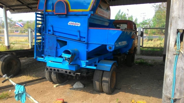 ขายรถสีข้าว