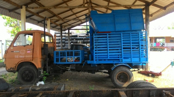 ขายรถสีข้าว