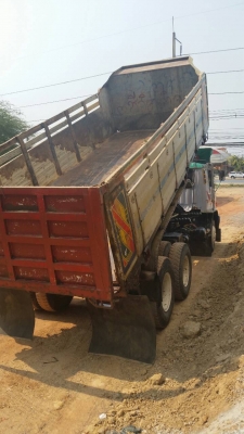 ขายรถบรรทุกสิบล้อดัมพ์ Hino F18 เครื่อง HO7C-185 แรง 2 เพลา กระบะดัมพ์ ยาง 80\% ทะเบียนพร้อมโอน