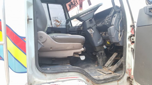 ร๊อกกี้นางฟ้า 195 แรง 10 ล้อเพลาเดียวยาว 7.20 กระบะเลส พร้อมใช้งาน รถสวยจัด