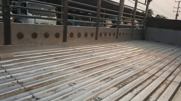 ร๊อกกี้นางฟ้า 195 แรง 10 ล้อเพลาเดียวยาว 7.20 กระบะเลส พร้อมใช้งาน รถสวยจัด